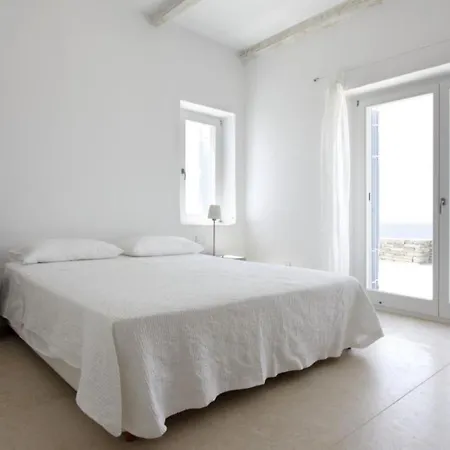 Haroula Hotell 4*